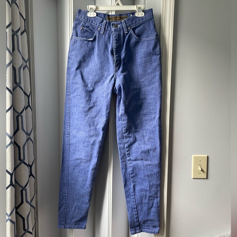 Levi’s Vintage 900 Series Tapered High Rise Jeans